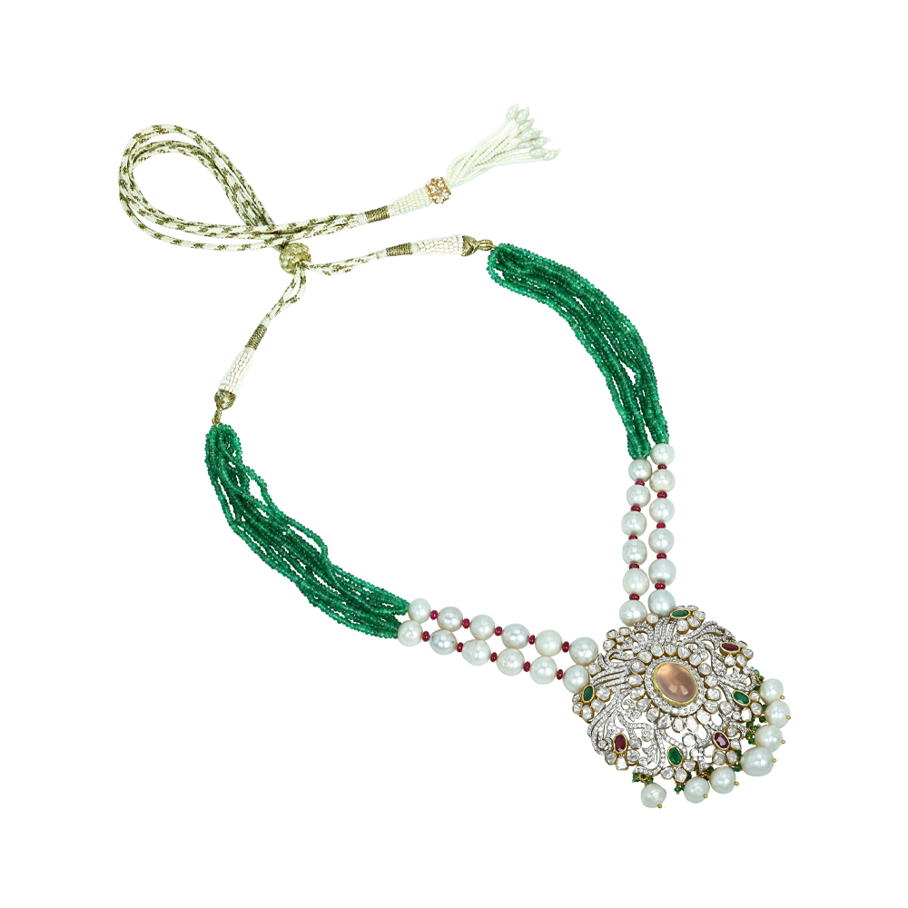 Grand Gemstone Necklace with Green Beads and Pearls